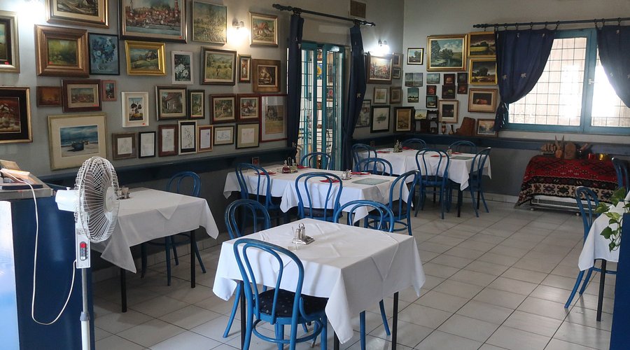 Kafana Pod lozom Zemun